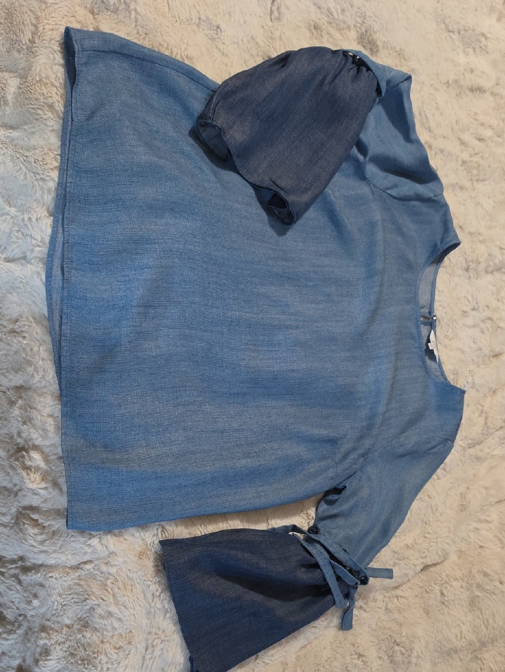 Chambray Tie-Sleeve Top in Light Blue